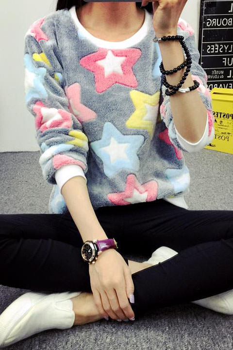 Фото товара 8814, плюшевая толстовка с принтом звезды